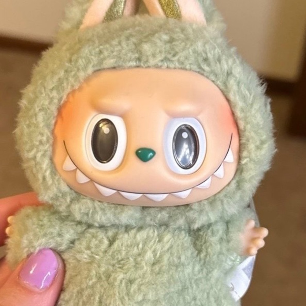 Green apple labubu